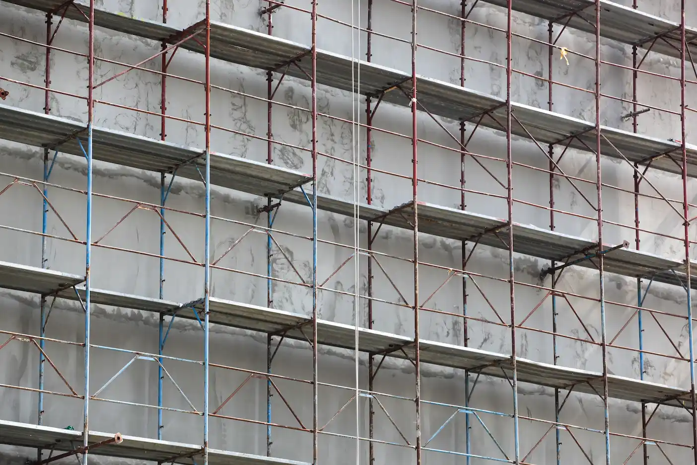 Structural steel building supported with commercial scaffolding by San Diego Elite Scaffolding